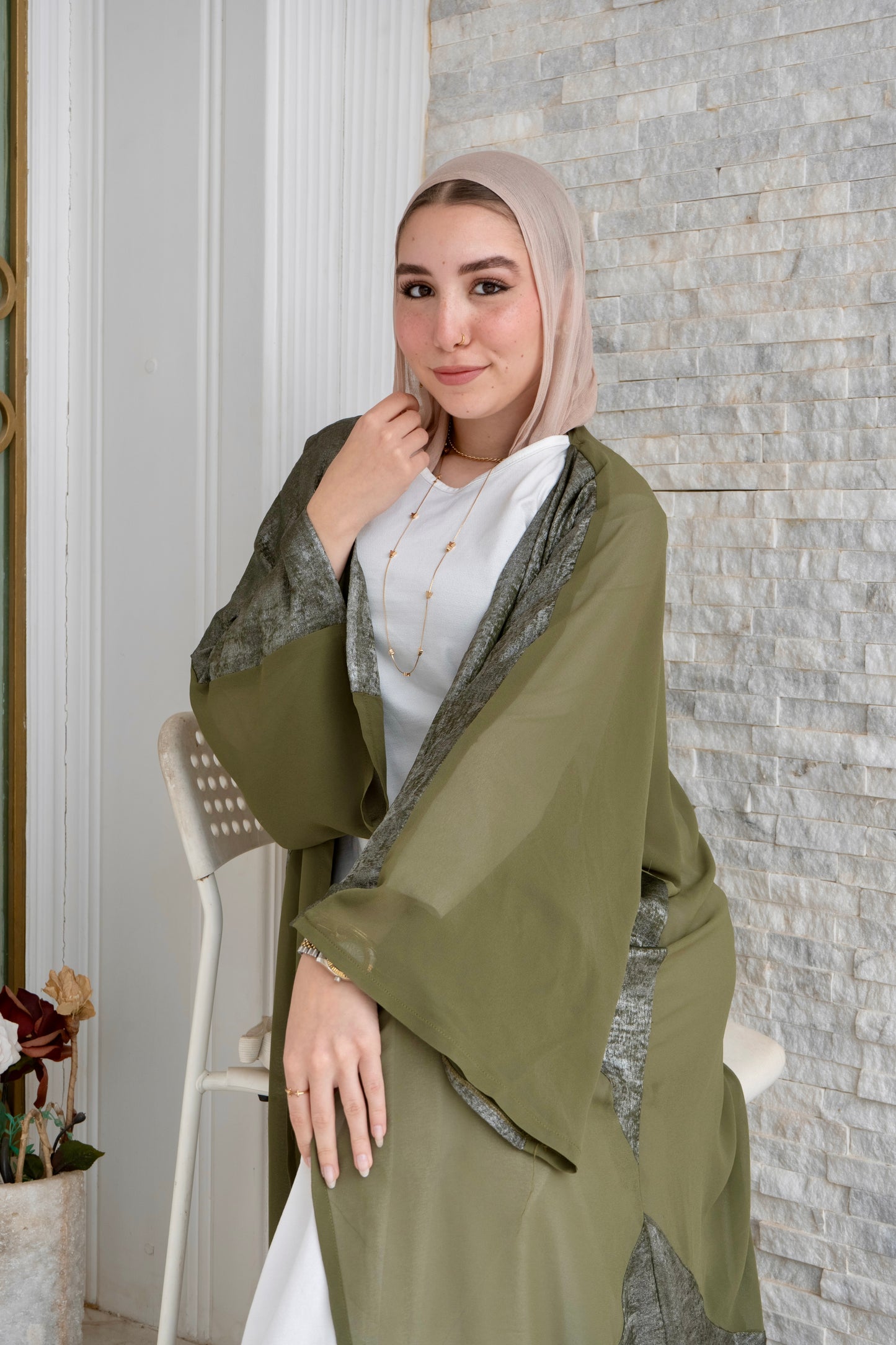 The shiny Kuftan In Olive